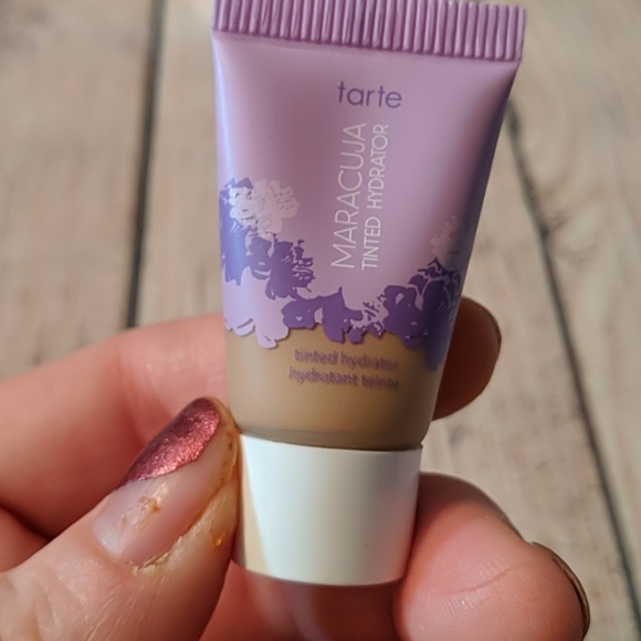 TARTE Maracuja Tinted Hydrator Medium Neutral NWT - Picture 9 of 9